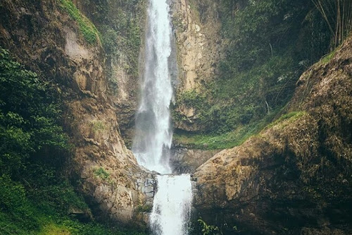 27 Curug Eksotis di Garut, Cek Mana Favoritmu?